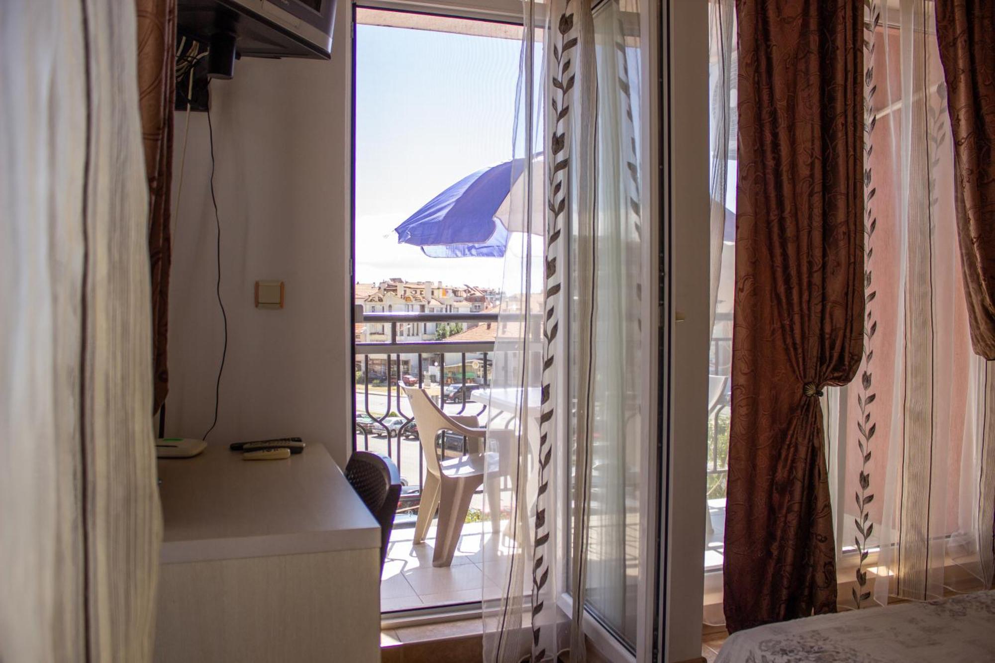 Central Couple Studio Pomorie Buitenkant foto